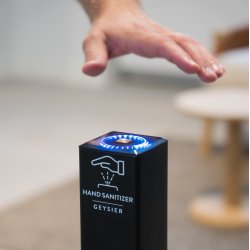 Geysier Dispenser upward spray, pakke inkl. batteri, oplader og skilt