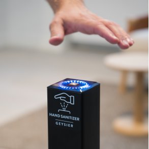 Geysier Dispenser upward spray, pakke inkl. batteri, oplader og skilt